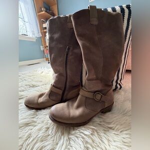 Stylish El Naturalista Tan Knee-High Women's Silk Suede, Real Leather Boots